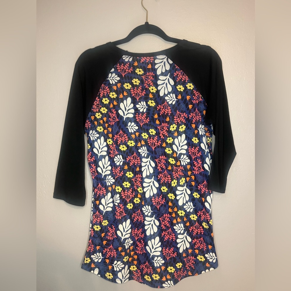 Floral Raglan Sleeve Top - Randy - Picture 2 of 4